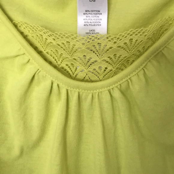 YELLOWISH GREEN LARGE CAMISOLE NEVER WORN EXCELLENT CONDITION - Picture 3 of 4